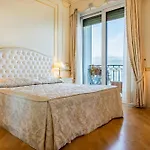 Hotel Astoria 4*