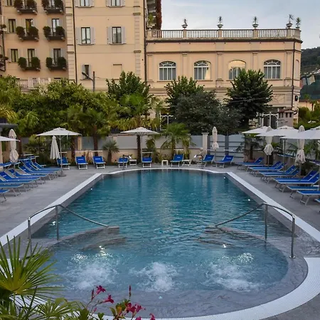 Astoria 4* 스트레사