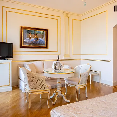 Astoria 4* Stresa
