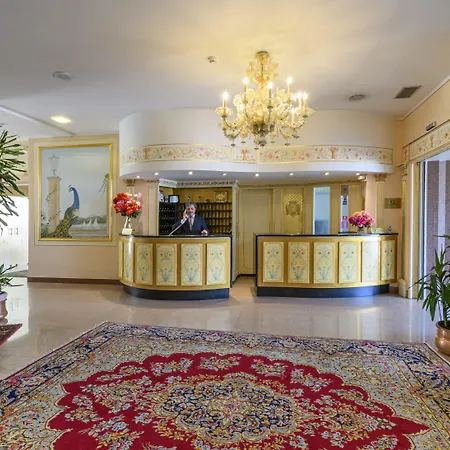 Astoria Отель 4*